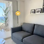 Holidays P11 Sea View Wifi *