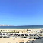 Appartement Holidays P11 Sea View Wifi